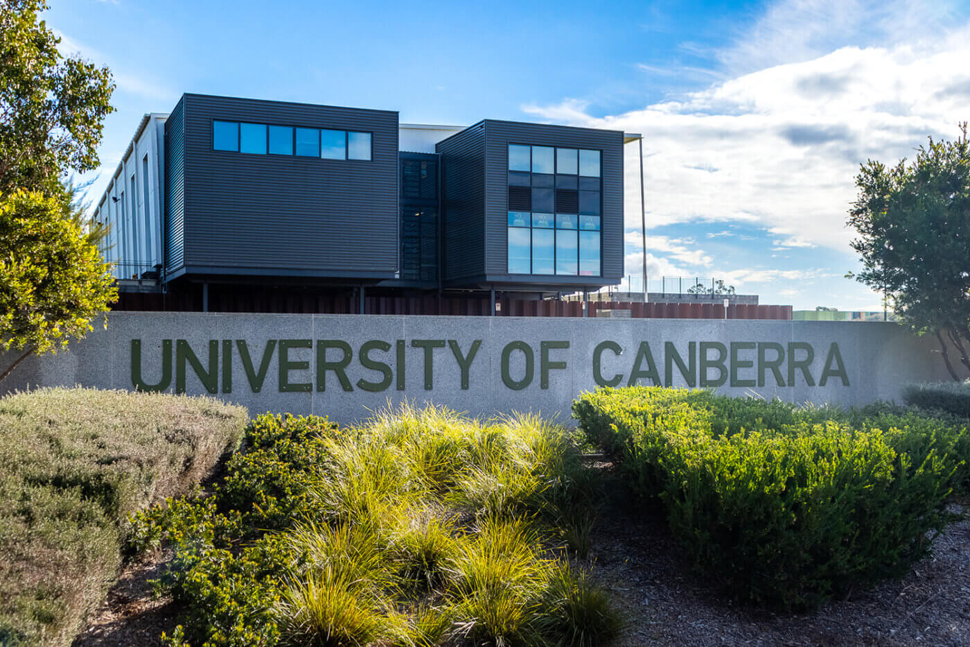 The University of Canberra (UC)